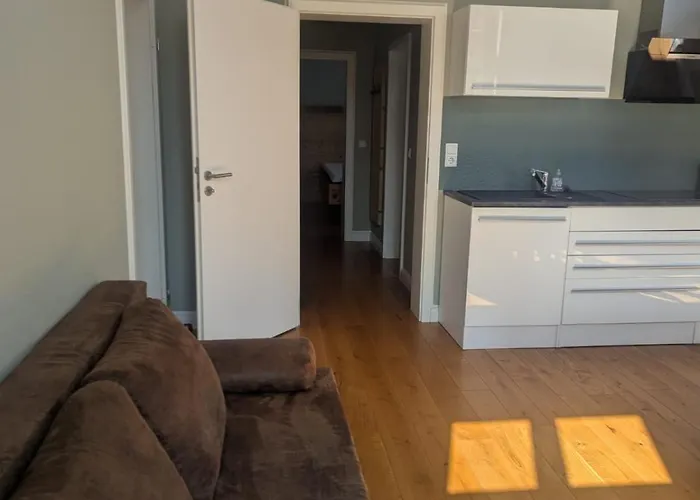 Gaestehaus Lelo 6 זולינגן