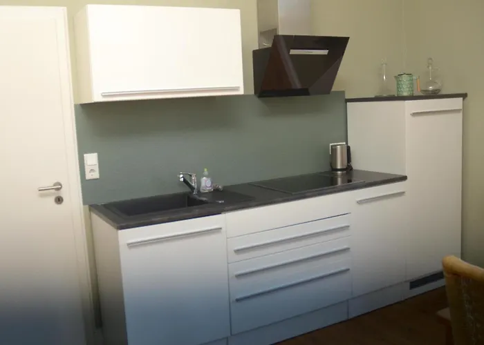 Gaestehaus Lelo 6 זולינגן